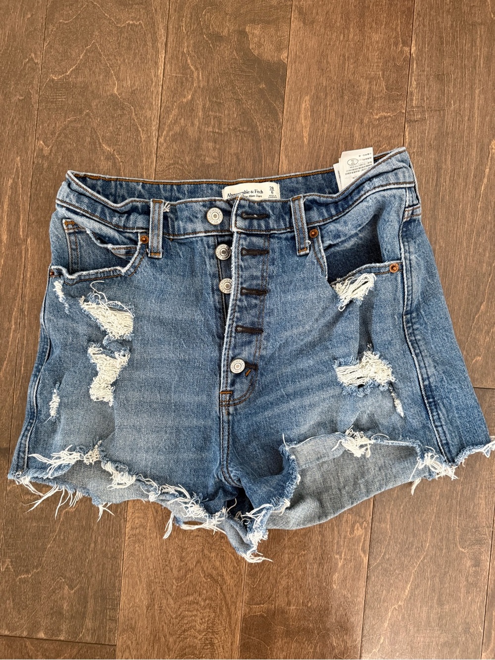 Abercrombie & Fitch - Ultra High Rise Mom Short - size 28